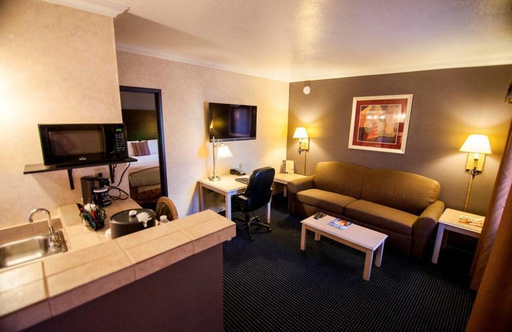Hotel Tempe/Phoenix Airport Innsuites Hotel & Suites Kamer foto